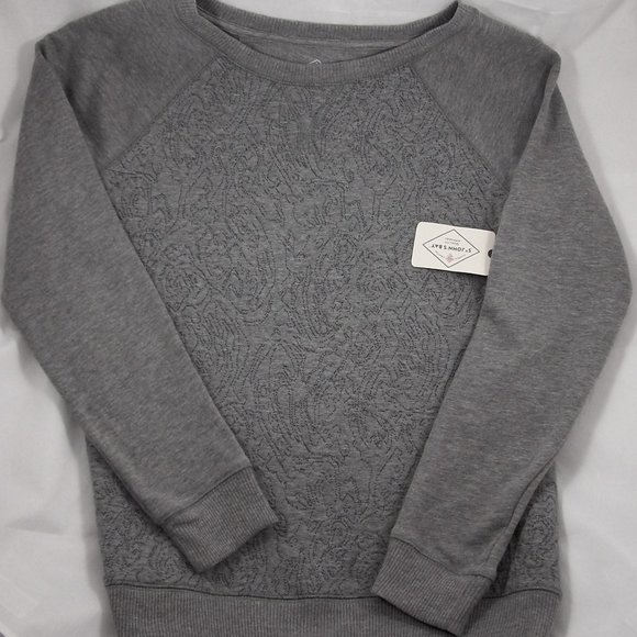 St. John's Bay Heather Grey Sweatshirt - Picture 1 of 9